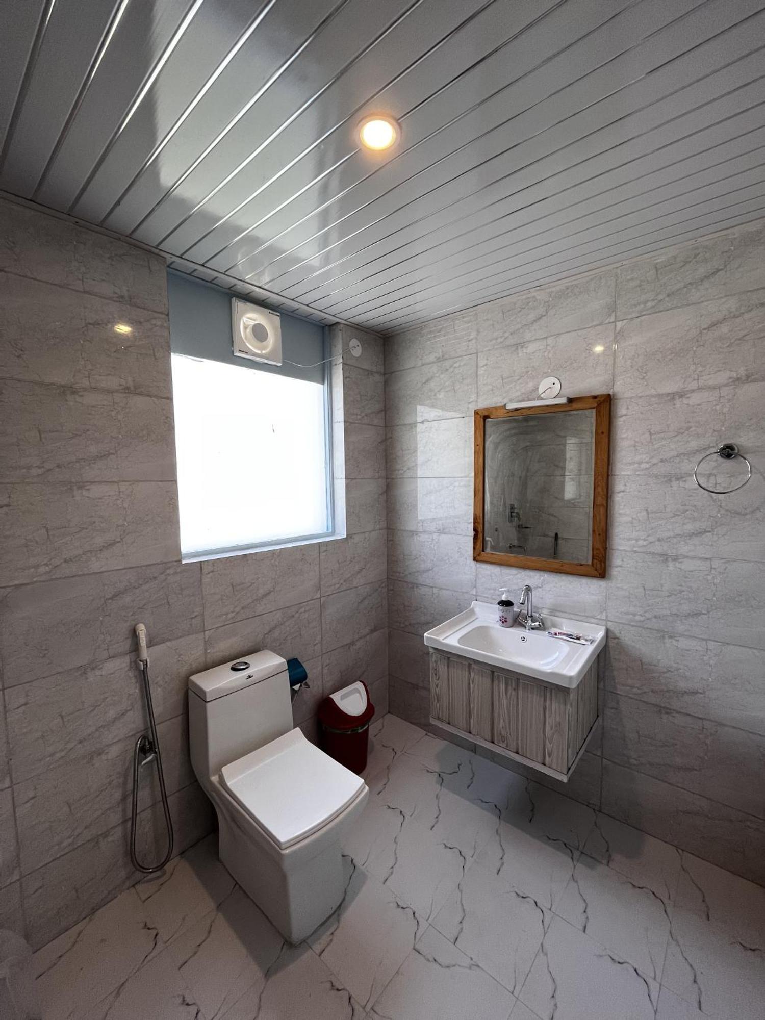 Hotel Apple Flower By Rohtang Family Hotels- Balcony & Mountain View, Near Mall Road, Personal Parking